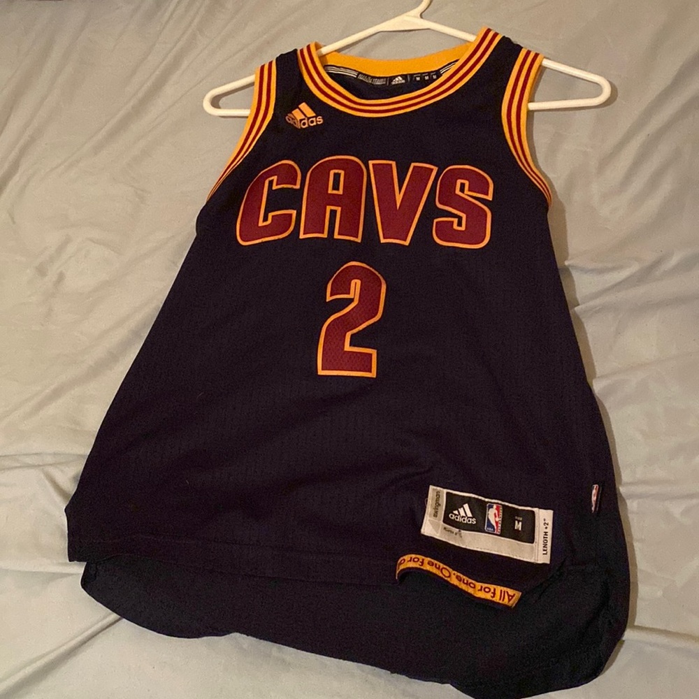 Cavs Kyrie Irving Jersey 2016 (Size Medium Men)